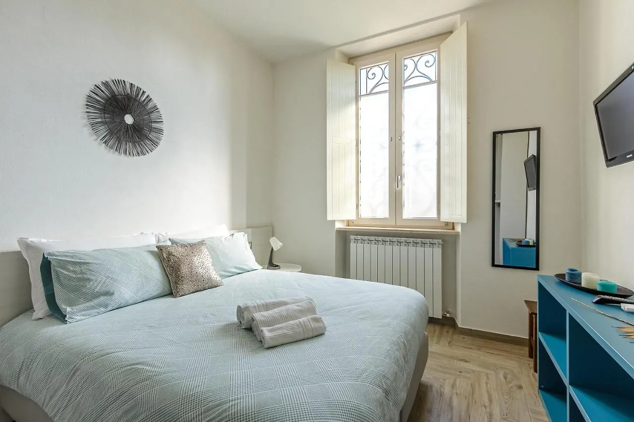 Al 33 Di Via Roma - Apartments Cardano Al Campo 0*,  Italie