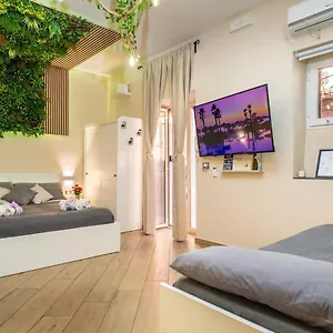 Tropical House , Catania Italy