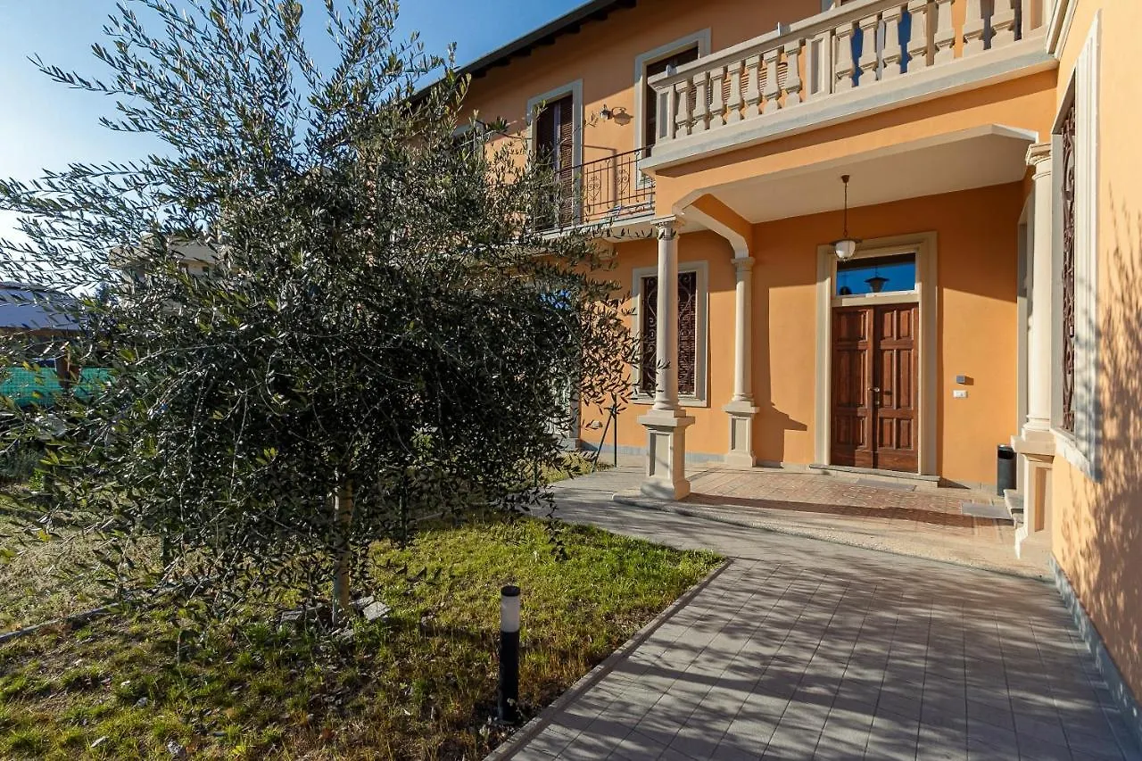 Al 33 Di Via Roma - Apartments Cardano Al Campo 0*,